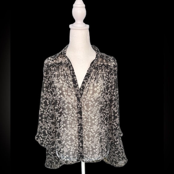 Black and White Floral Top - Picture 1 of 6